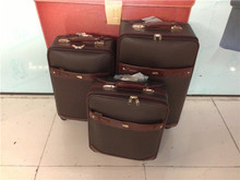 女大学生箱包选购指南 实用与时尚兼备的箱包及皮鞋搭配