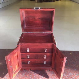 紫檀管皮箱 古代女性的典雅嫁妆与明式家具之美